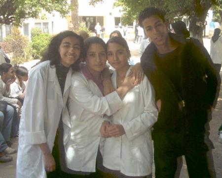 moi (zakaria)and mes mes trois potes qui j'aime bien